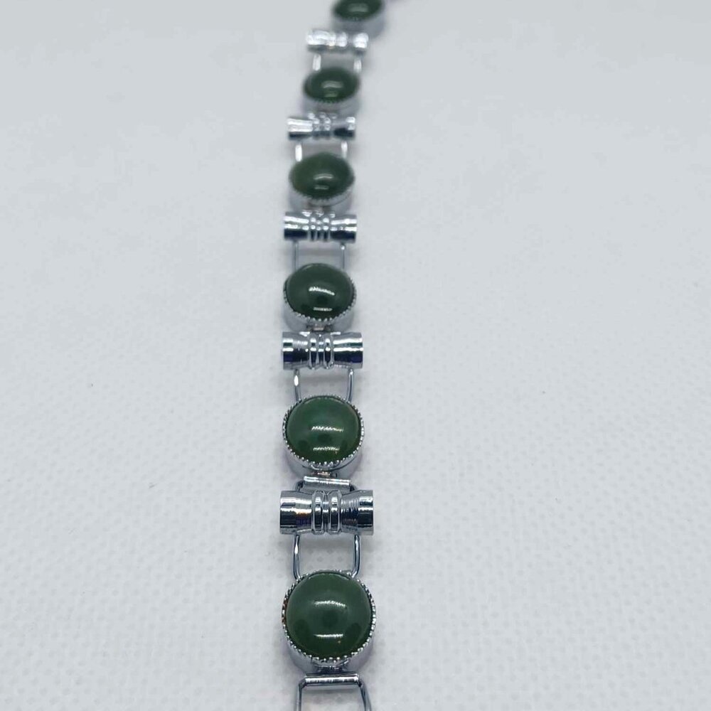 x6 Cabochon-Cut BC Nephrite Jade Bracelet